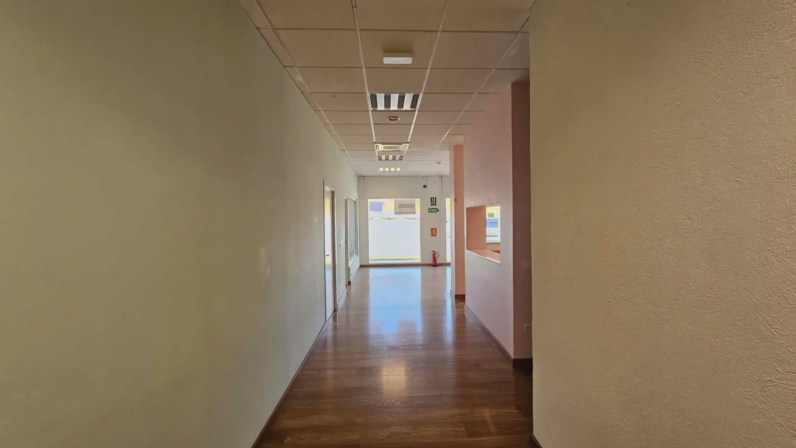 Commercial for sale in Lloret de Mar - € 27,500 (Ref: 9827603)