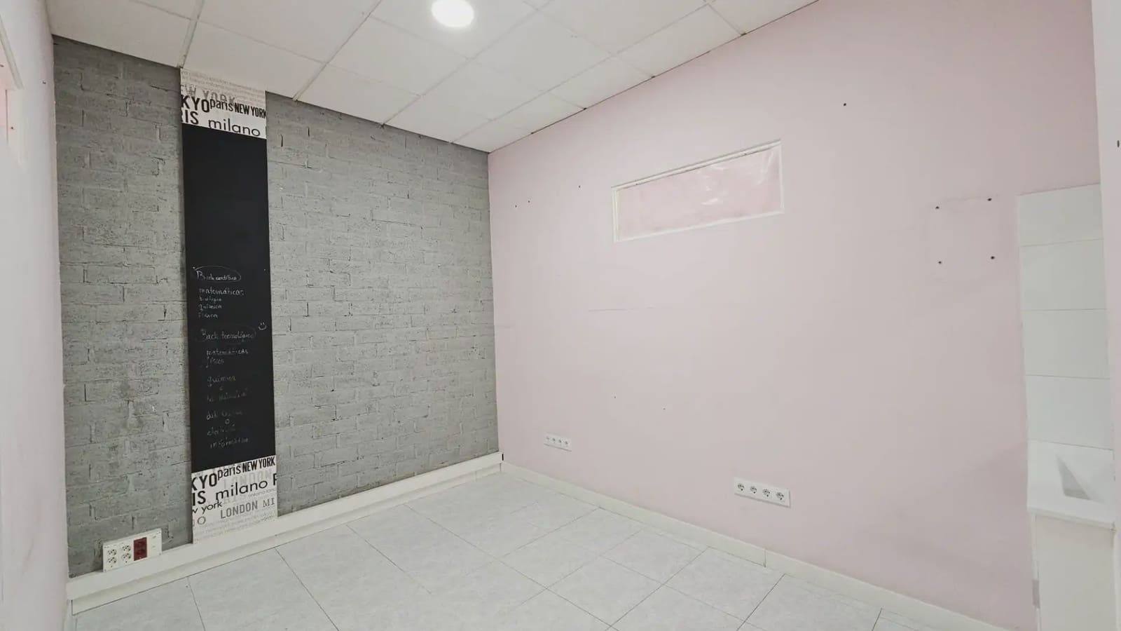 Commercial for sale in Lloret de Mar - € 27,500 (Ref: 9827603)
