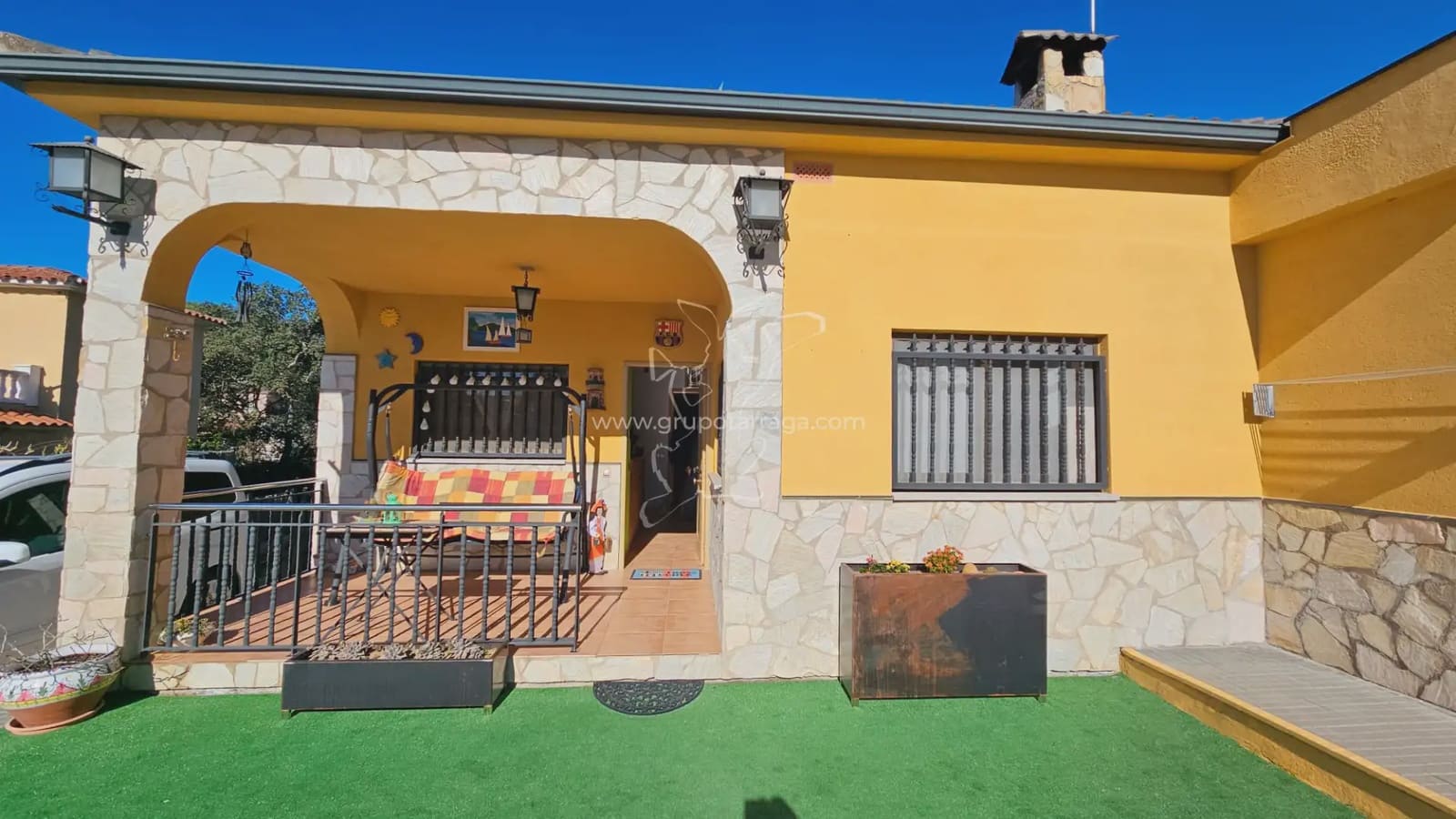 3 bedroom Villa for sale in Lloret de Mar with pool garage - € 410,000 (Ref: 9829937)