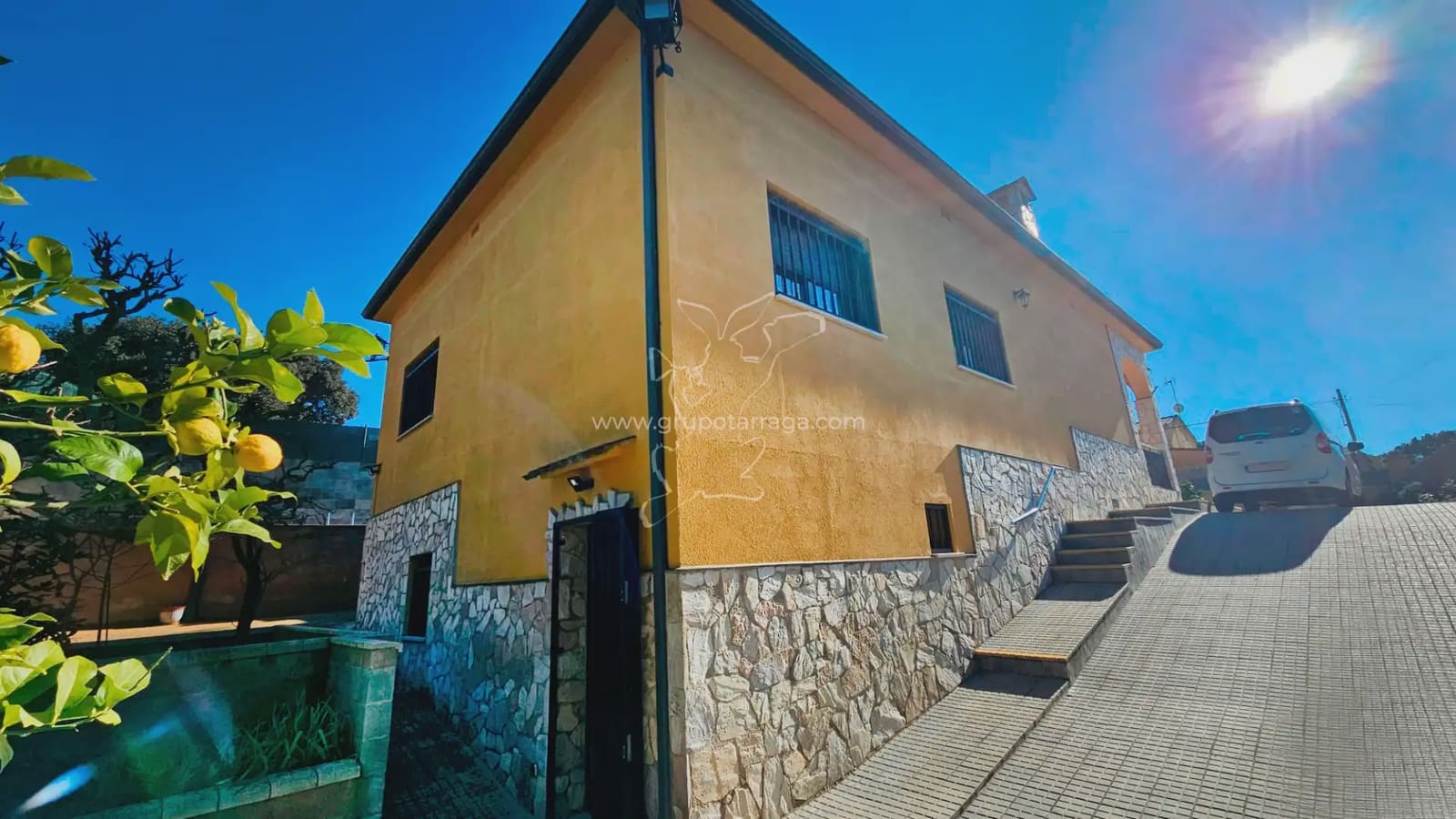 3 bedroom Villa for sale in Lloret de Mar with pool garage - € 410,000 (Ref: 9829937)