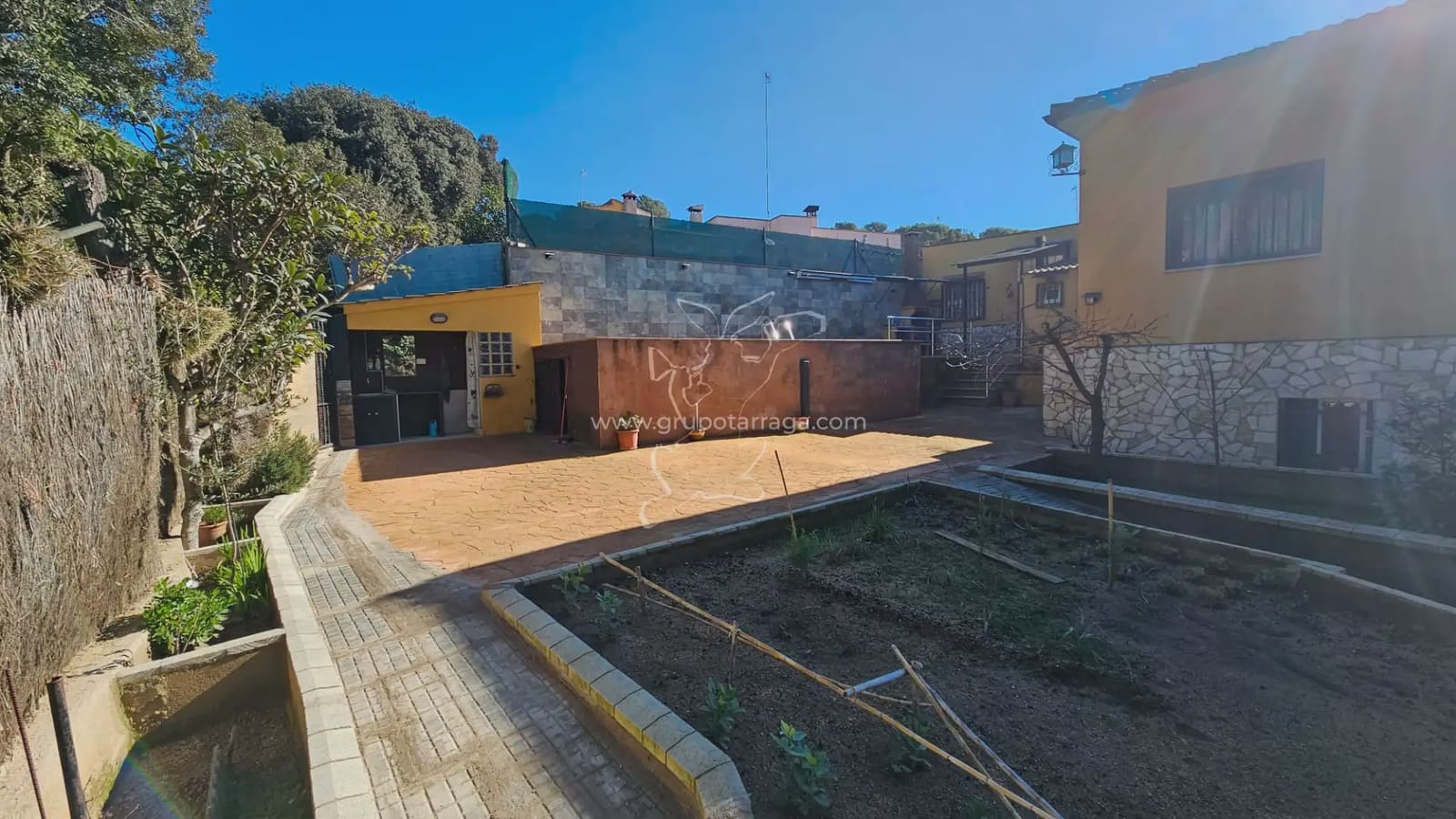 3 bedroom Villa for sale in Lloret de Mar with pool garage - € 410,000 (Ref: 9829937)