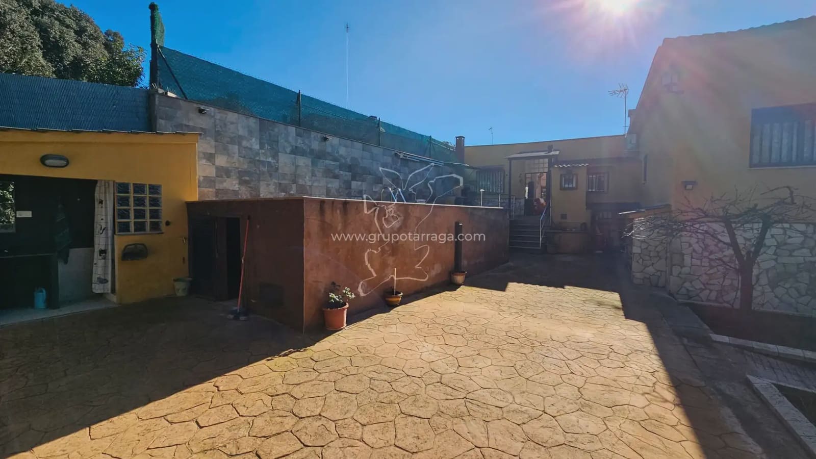 3 bedroom Villa for sale in Lloret de Mar with pool garage - € 410,000 (Ref: 9829937)