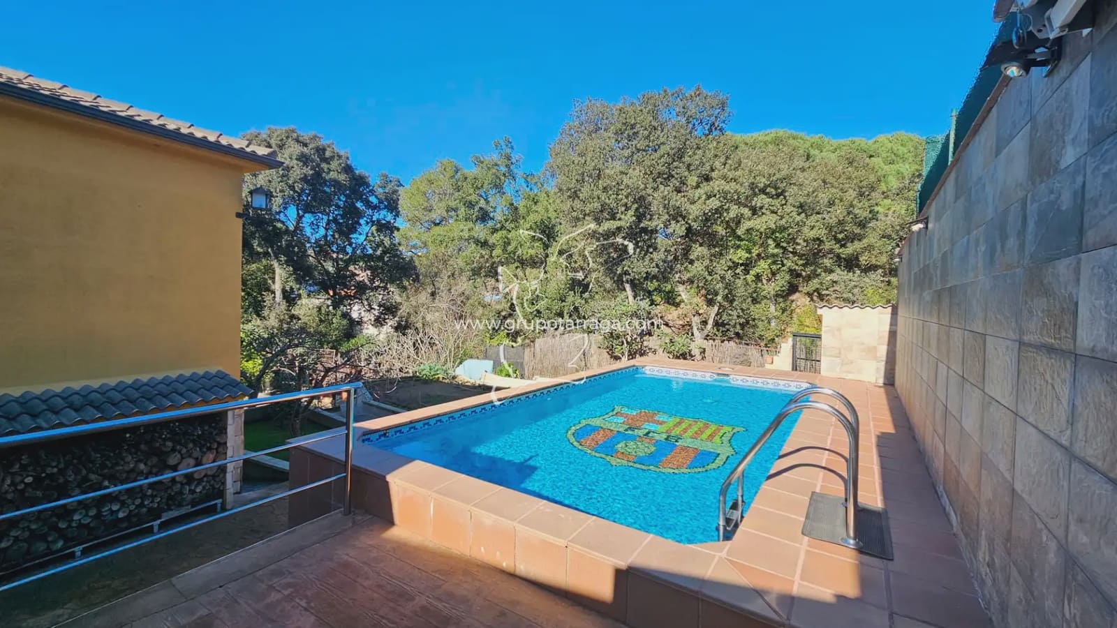 3 bedroom Villa for sale in Lloret de Mar with pool garage - € 410,000 (Ref: 9829937)