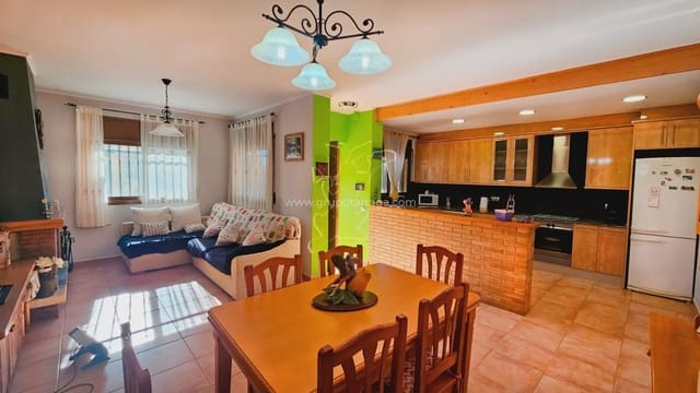 3 soveværelse Villa til salg i Urbanitzacions del Nord, Lloret de Mar med swimmingpool garage - € 410.000 (Ref: 9829937)
