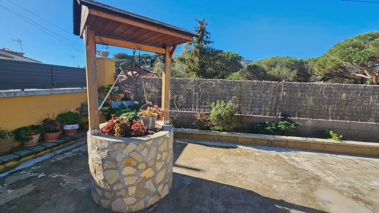 3 bedroom Villa for sale in Lloret de Mar with pool garage - € 410,000 (Ref: 9829937)
