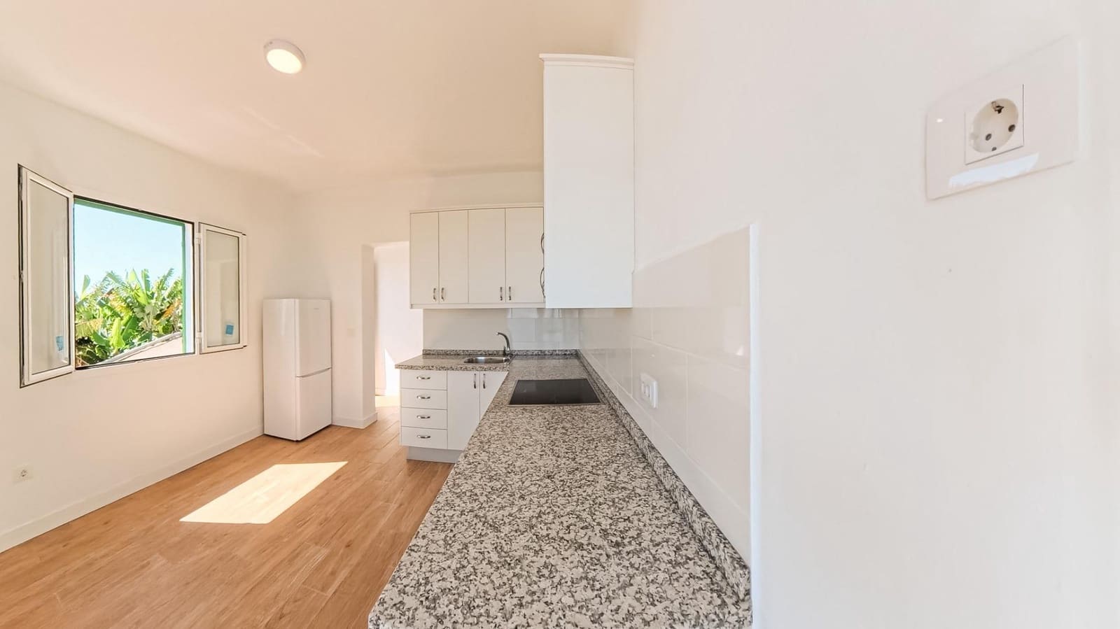 2 sovrum Lägenhet att hyra i Barlovento med garage - 700 € (Ref: 10037530)