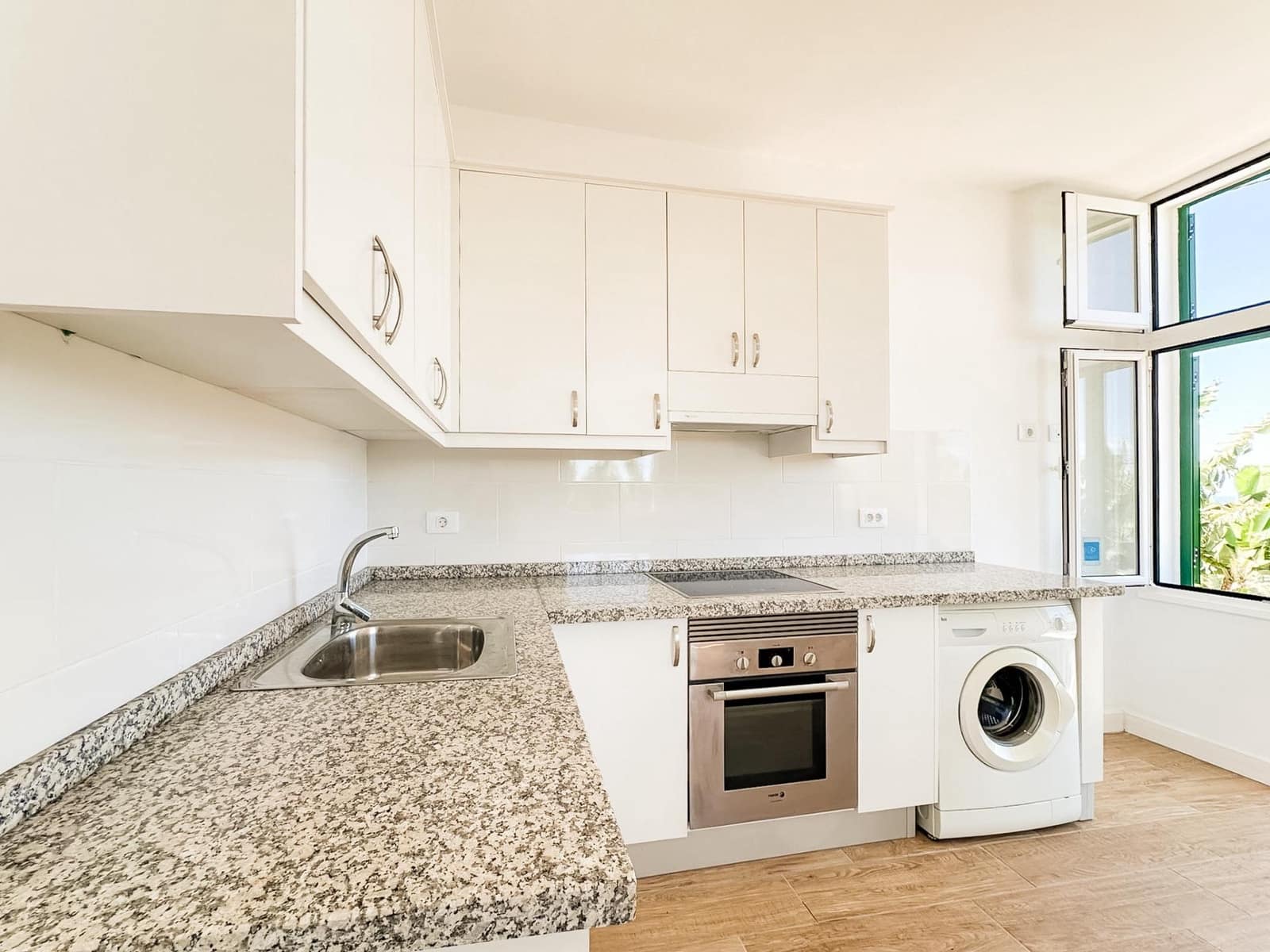 2 sovrum Lägenhet att hyra i Barlovento med garage - 700 € (Ref: 10037530)
