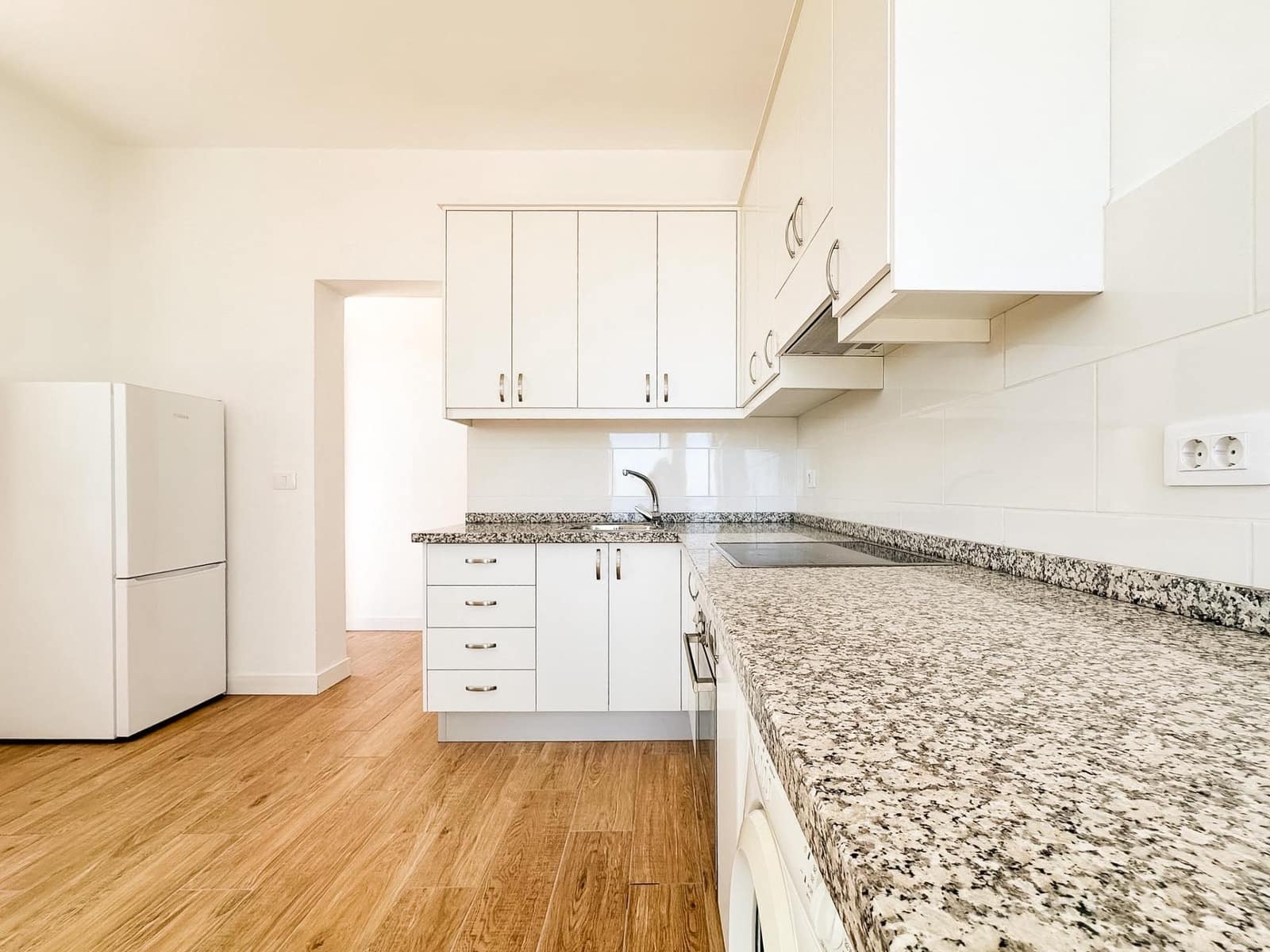 2 sovrum Lägenhet att hyra i Barlovento med garage - 700 € (Ref: 10037530)