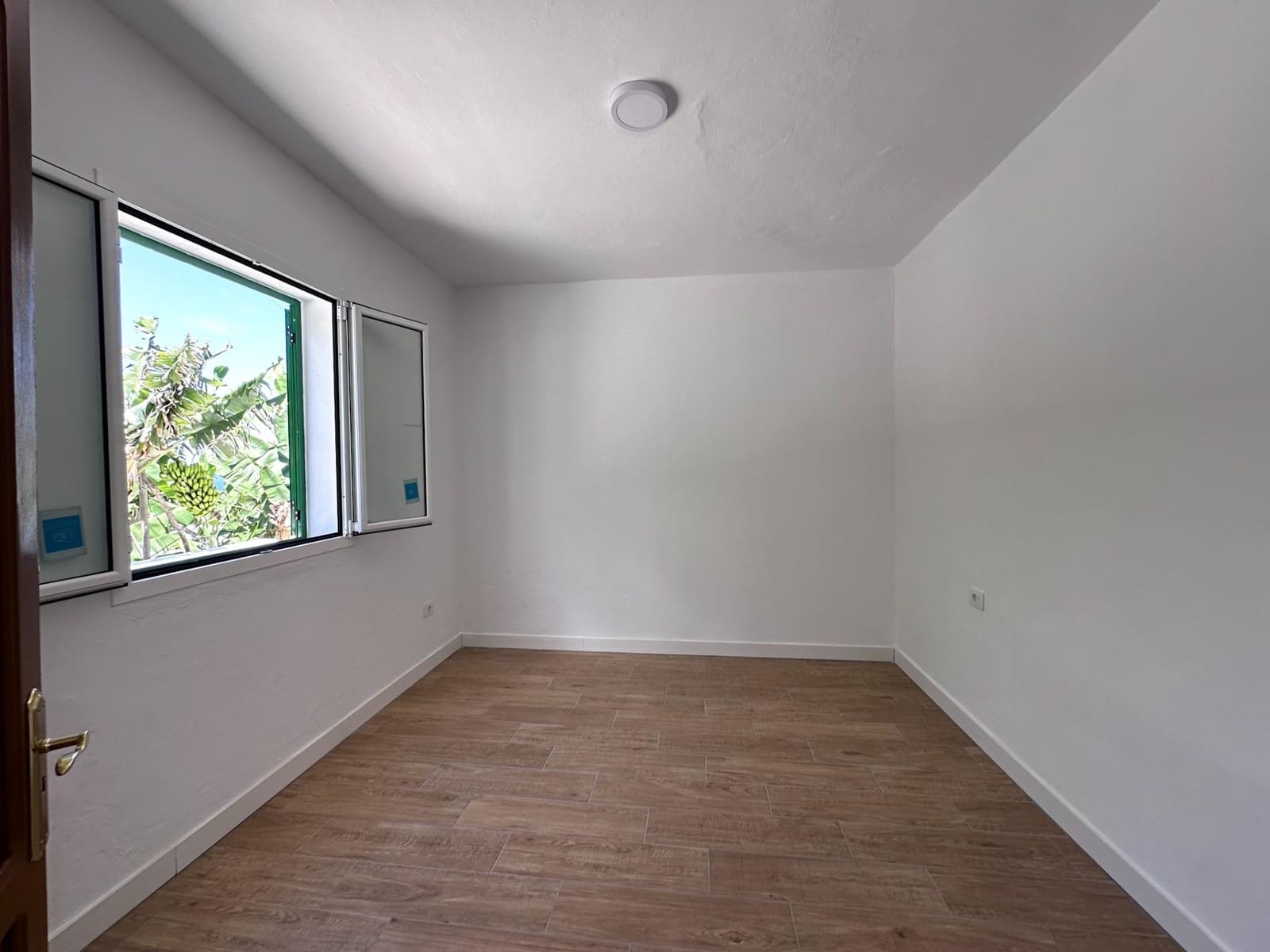 1 sovrum Lägenhet att hyra i Barlovento med garage - 700 € (Ref: 10037531)