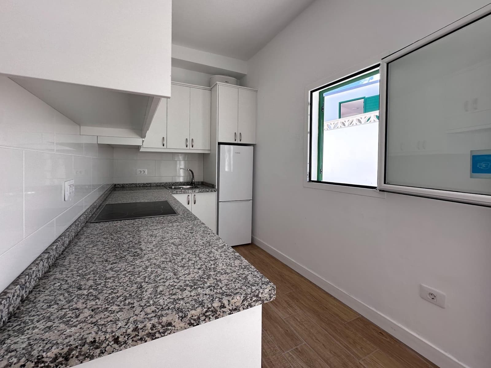 1 sovrum Lägenhet att hyra i Barlovento med garage - 700 € (Ref: 10037531)