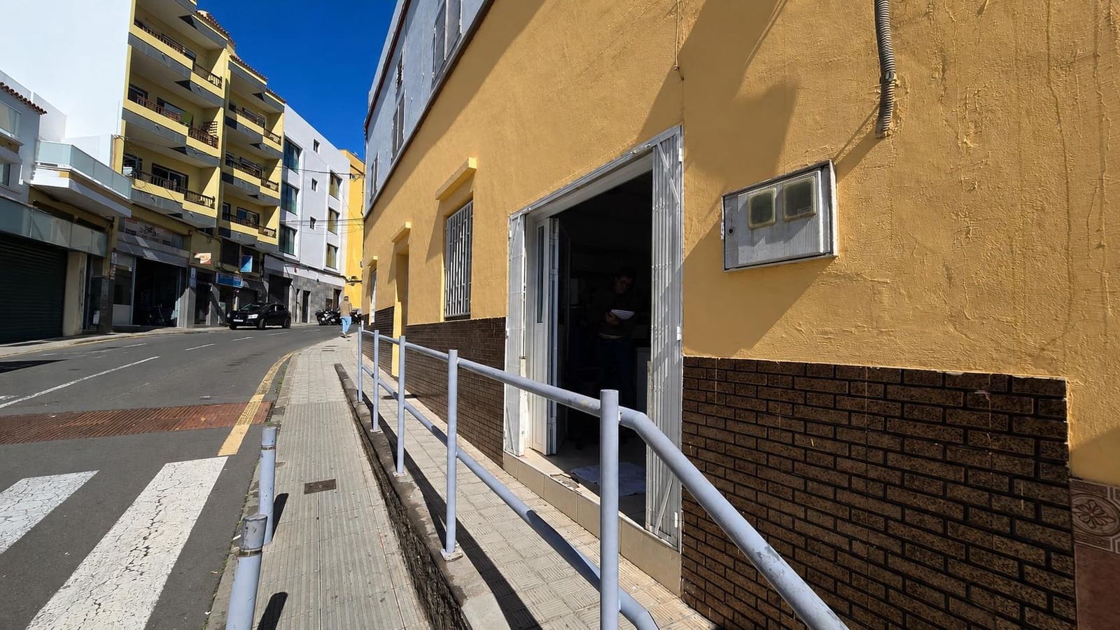 Commercial for sale in San Cristobal de La Laguna - € 180,000 (Ref: 10109791)