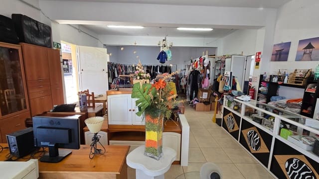 Commerciale in vendita in San Cristóbal de La Laguna - 180.000 € (Rif: 10109791)