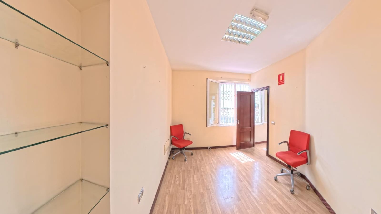 3 bedroom Commercial for rent in Adeje - € 895 (Ref: 10115756)