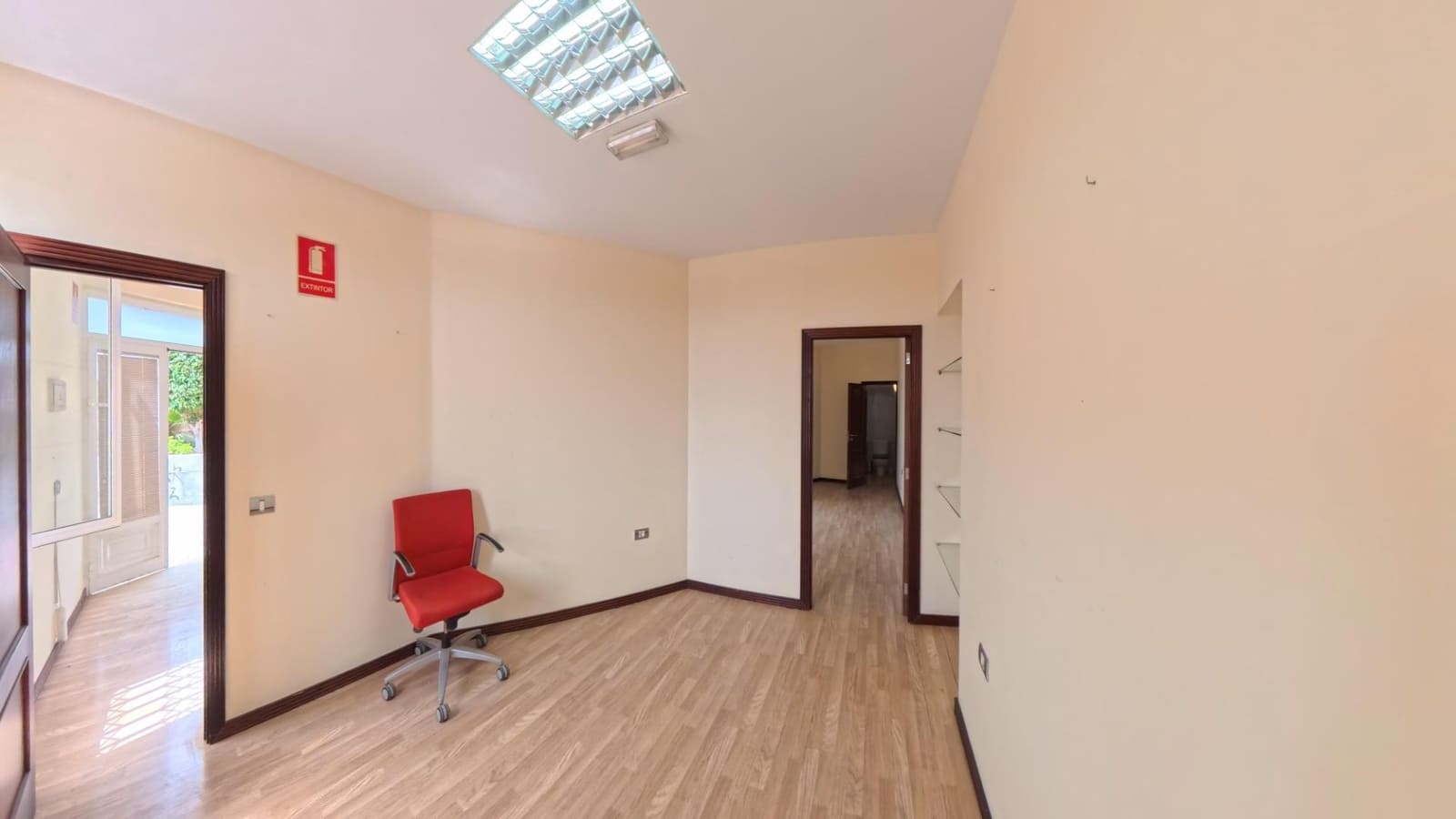 3 bedroom Commercial for rent in Adeje - € 895 (Ref: 10115756)