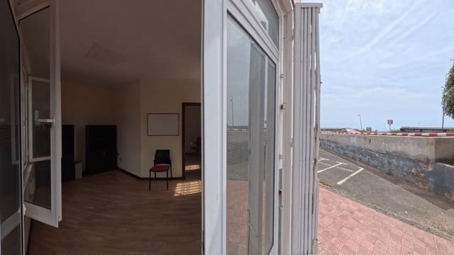 3 soverom Kommersiell til leie i Casco Urbano, Adeje - € 895 (Ref: 10115756)