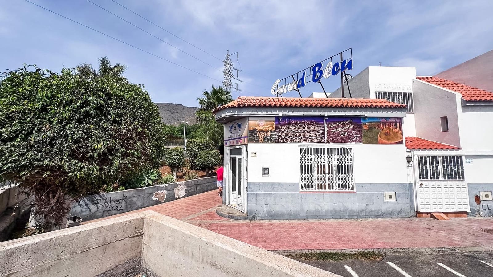 3 bedroom Commercial for rent in Adeje - € 895 (Ref: 10115756)
