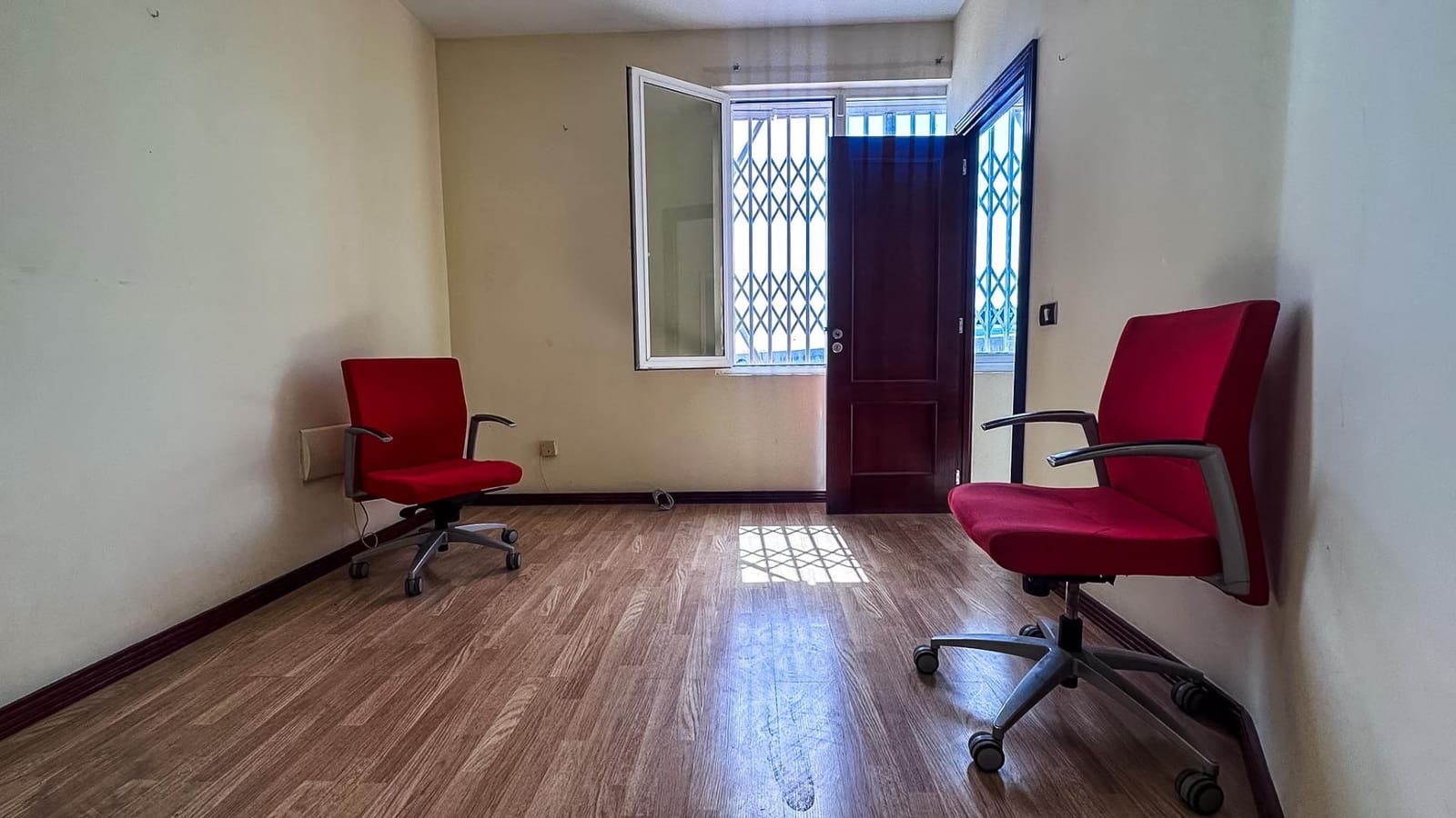 3 bedroom Commercial for rent in Adeje - € 895 (Ref: 10115756)