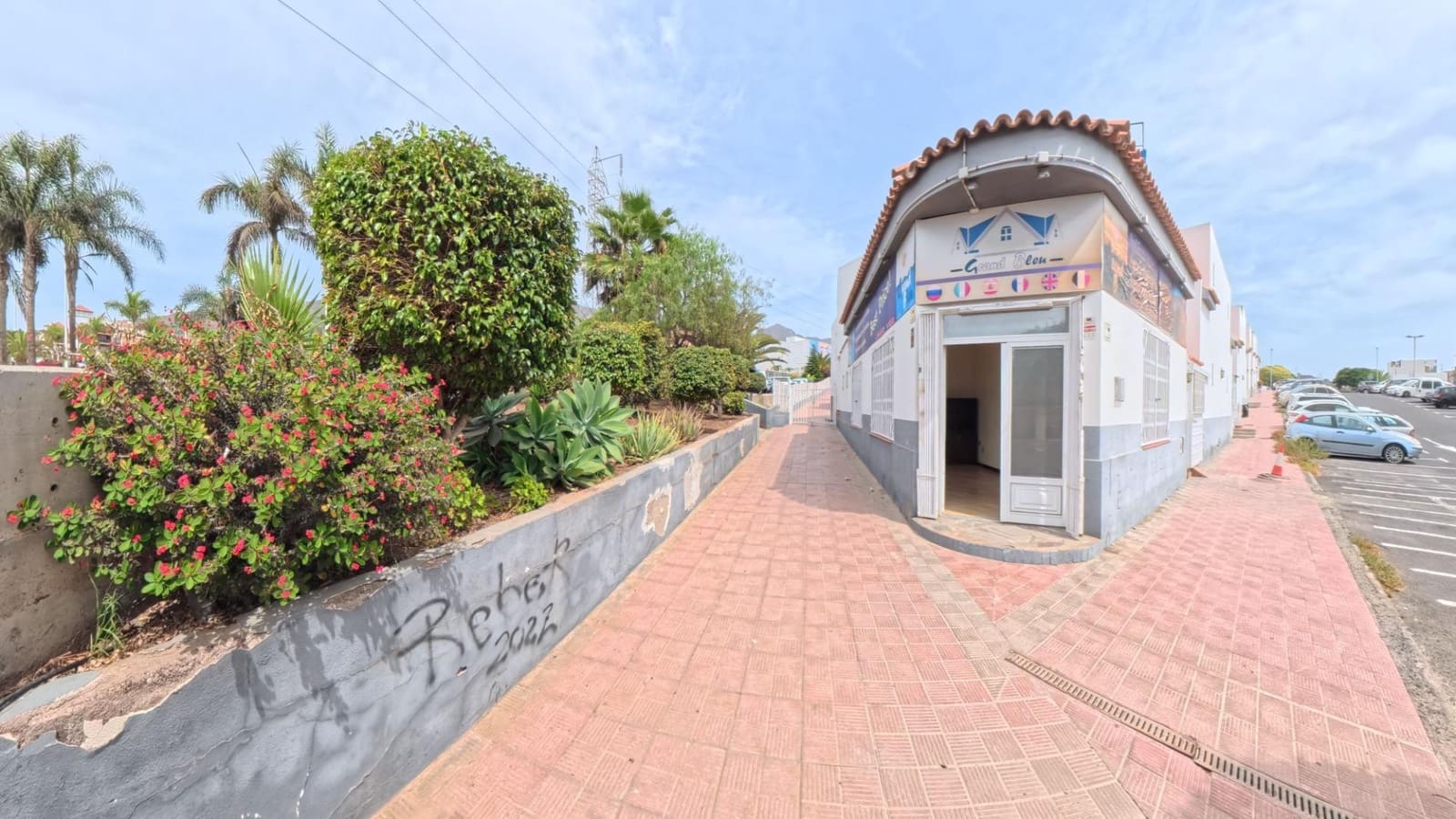 3 bedroom Commercial for rent in Adeje - € 895 (Ref: 10115756)
