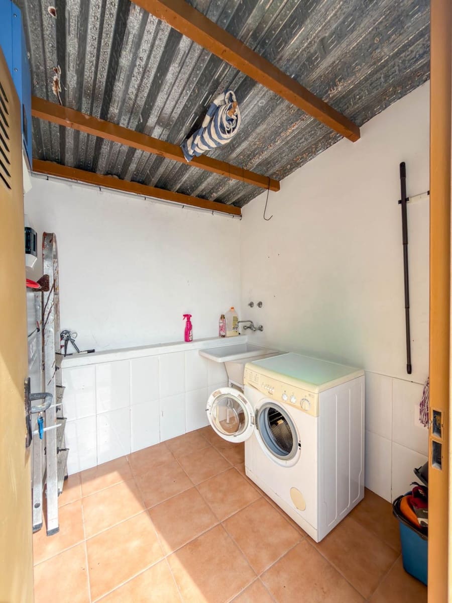 5 soveværelse Finca/Landehus til salg i Guimar med swimmingpool garage - € 420.000 (Ref: 10132787)