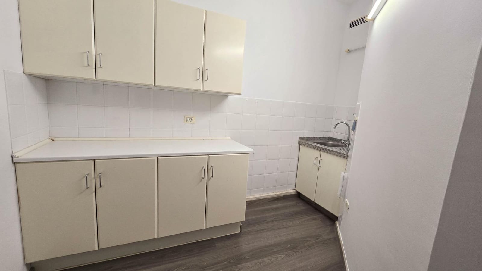 Toimisto vuokrattavana paikassa Santa Cruz de Tenerife - 1 450 € (Ref: 10139827)