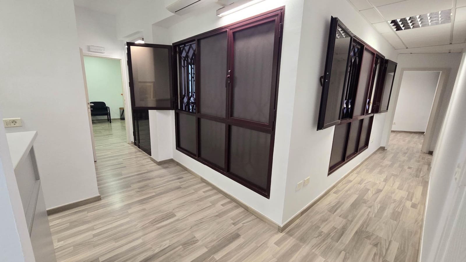 Toimisto vuokrattavana paikassa Santa Cruz de Tenerife - 1 450 € (Ref: 10139827)