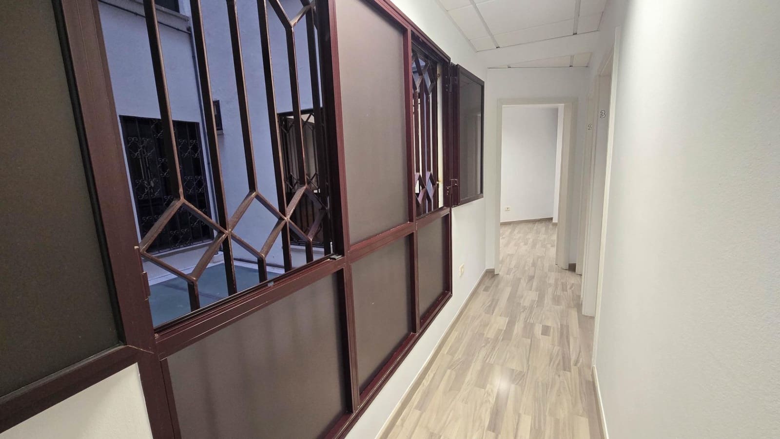 Toimisto vuokrattavana paikassa Santa Cruz de Tenerife - 1 450 € (Ref: 10139827)