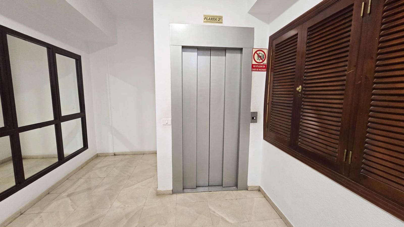 Toimisto vuokrattavana paikassa Santa Cruz de Tenerife - 1 450 € (Ref: 10139827)