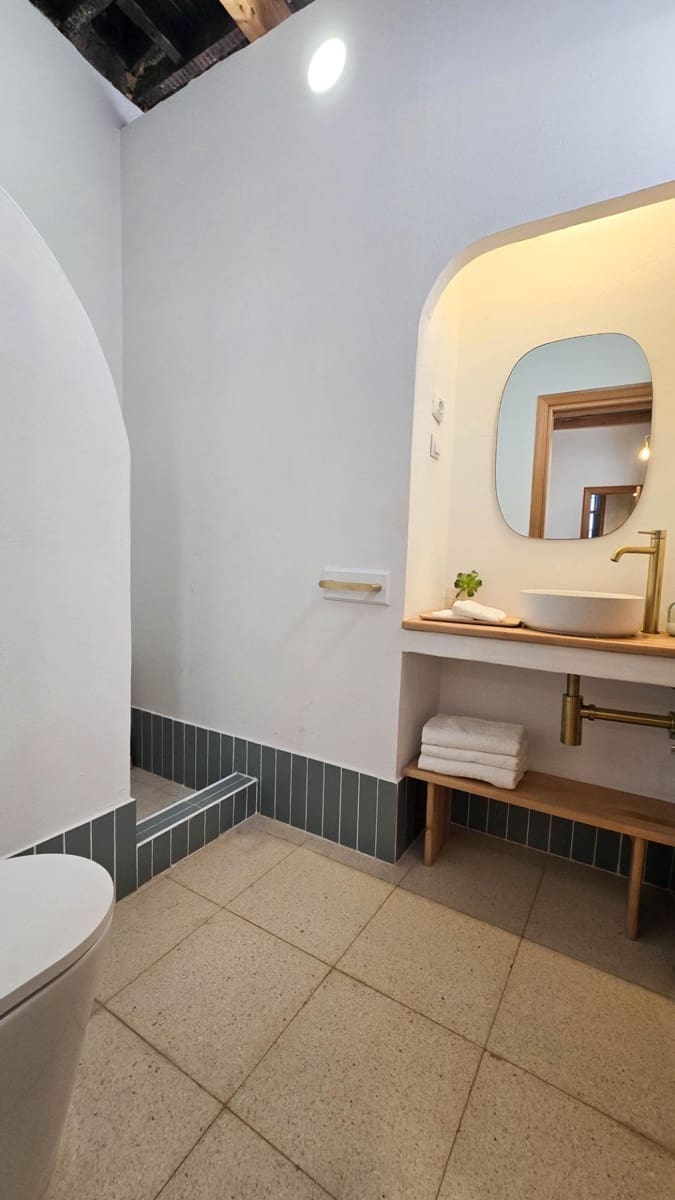 1 makuuhuone Omakotitalo myytävänä paikassa Santa Cruz de Tenerife - 350 000 € (Ref: 10153693)