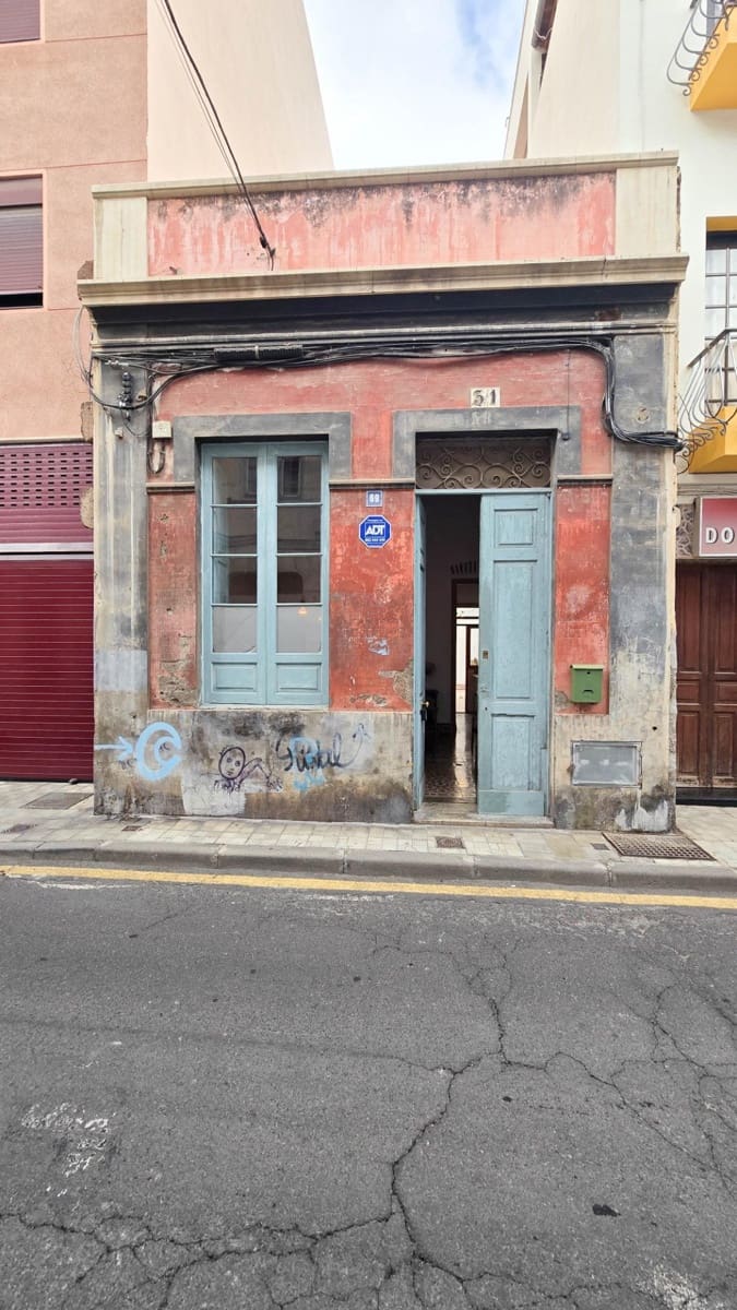 1 makuuhuone Omakotitalo myytävänä paikassa Santa Cruz de Tenerife - 350 000 € (Ref: 10153693)