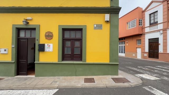 6 sypialnia Dom na sprzedaż w Buenavista del Norte z garażem - 450 000 € (Ref: 9466156)