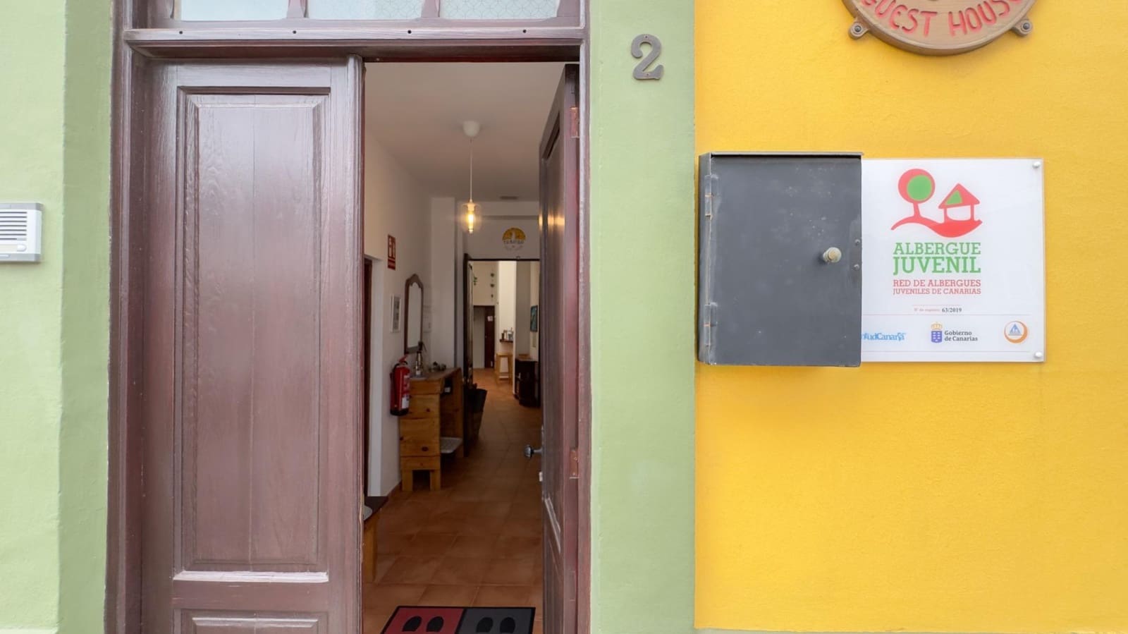 6 bedroom Townhouse for sale in Buenavista del Norte with garage - € 369,000 (Ref: 9466156)