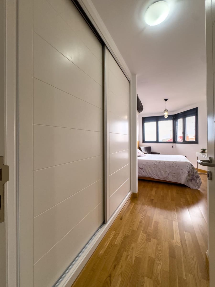 4 sypialnia Penthouse na sprzedaż w Santa Cruz de Tenerife z garażem - 815 000 € (Ref: 9466157)