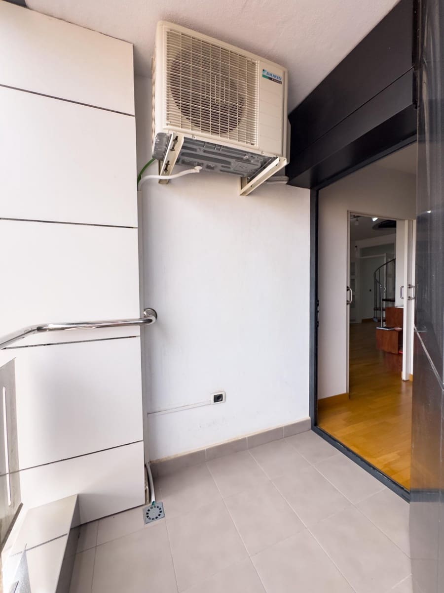 4 sypialnia Penthouse na sprzedaż w Santa Cruz de Tenerife z garażem - 815 000 € (Ref: 9466157)