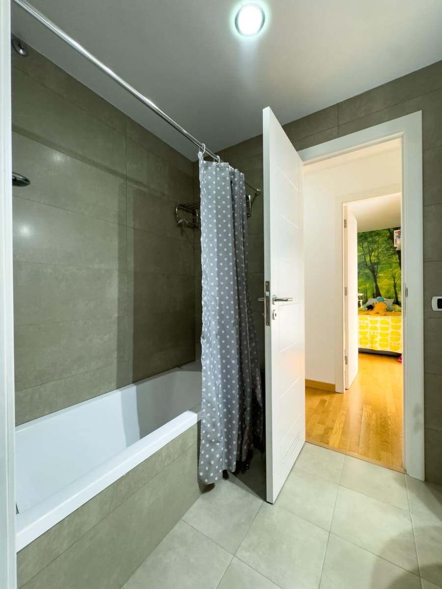 4 sypialnia Penthouse na sprzedaż w Santa Cruz de Tenerife z garażem - 815 000 € (Ref: 9466157)