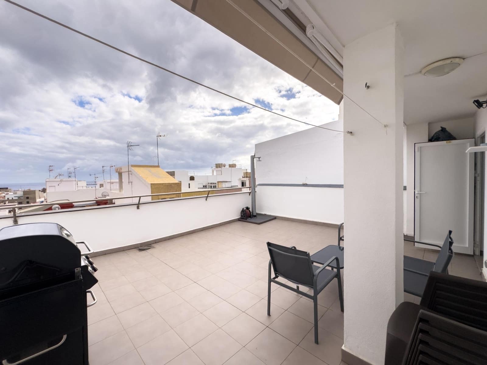 4 sypialnia Penthouse na sprzedaż w Santa Cruz de Tenerife z garażem - 815 000 € (Ref: 9466157)