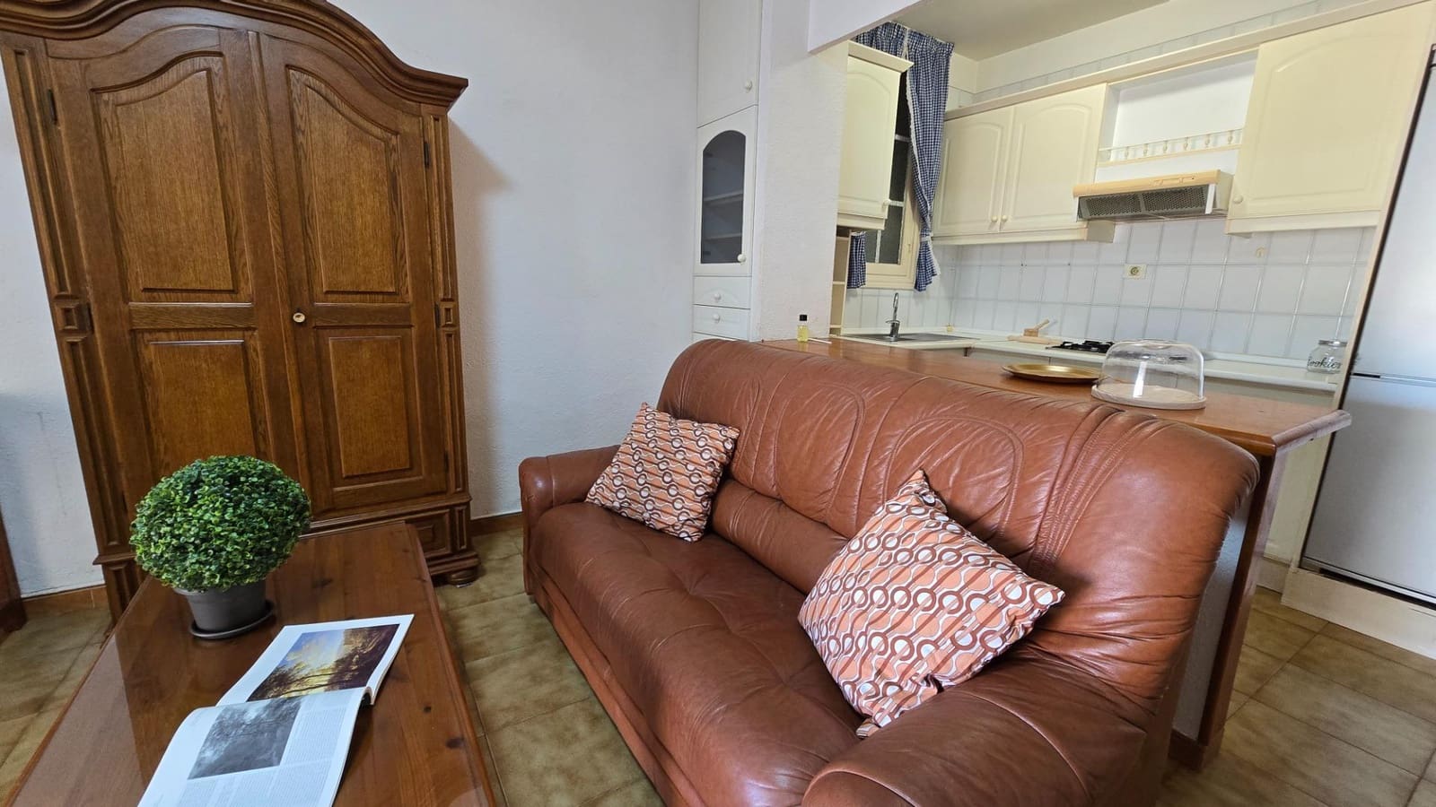 1 bedroom Apartment for sale in Los Cristianos - € 285,000 (Ref: 9466158)