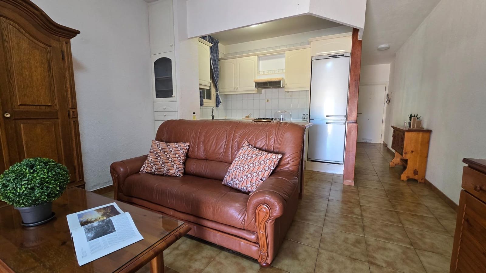 1 bedroom Apartment for sale in Los Cristianos - € 270,000 (Ref: 9466158)