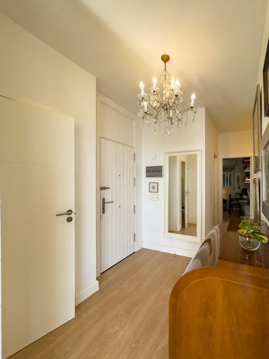 3 bedroom Flat for sale in Santa Cruz de Tenerife with garage - € 395,000 (Ref: 9466159)