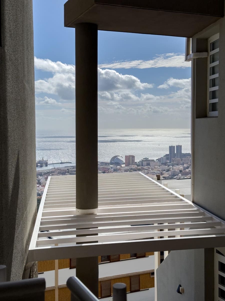 3 bedroom Flat for sale in Santa Cruz de Tenerife with garage - € 395,000 (Ref: 9466159)