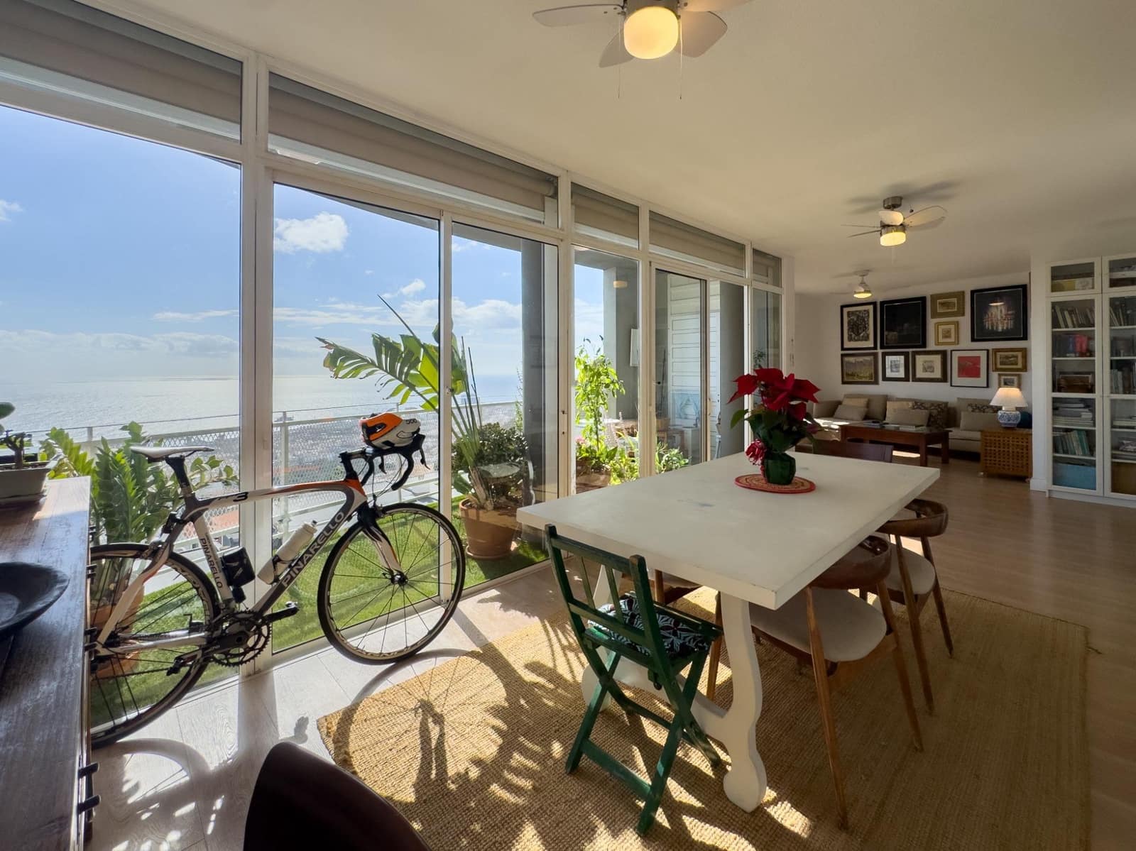 3 bedroom Flat for sale in Santa Cruz de Tenerife with garage - € 395,000 (Ref: 9466159)