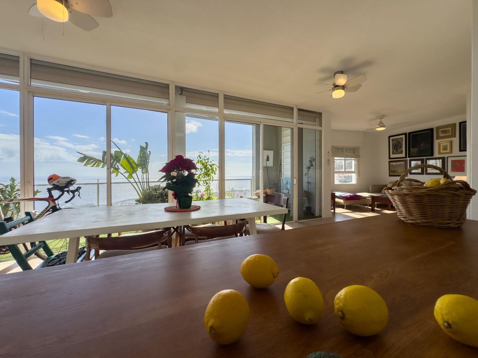 3 bedroom Flat for sale in Santa Cruz de Tenerife with garage - € 395,000 (Ref: 9466159)