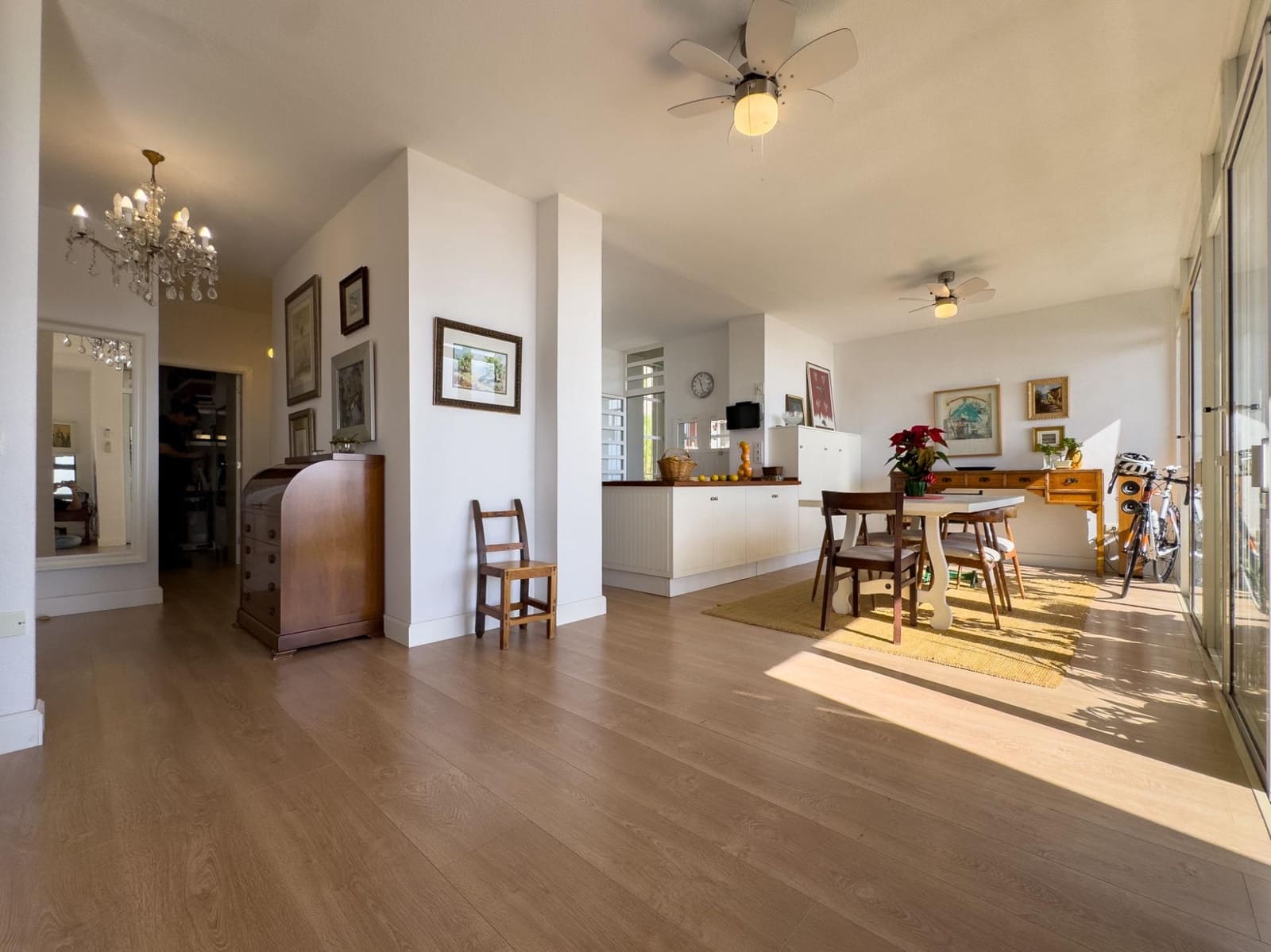 3 bedroom Flat for sale in Santa Cruz de Tenerife with garage - € 395,000 (Ref: 9466159)