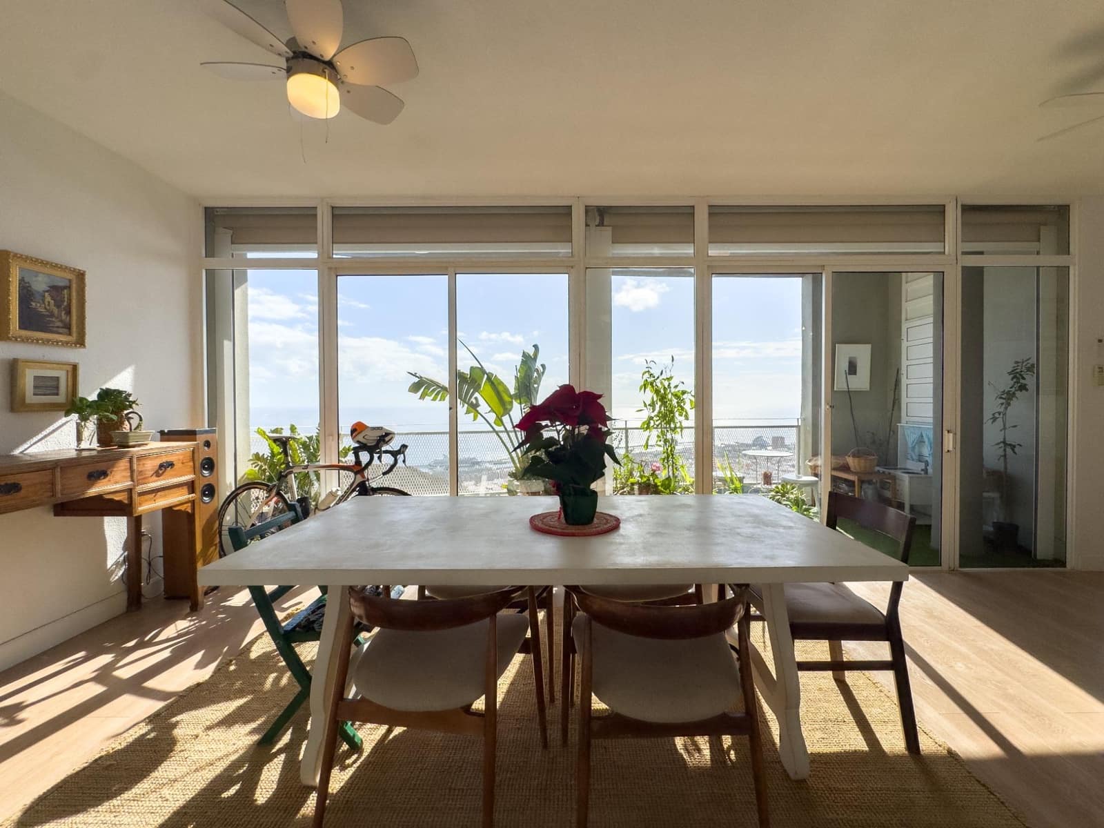 3 bedroom Flat for sale in Santa Cruz de Tenerife with garage - € 395,000 (Ref: 9466159)