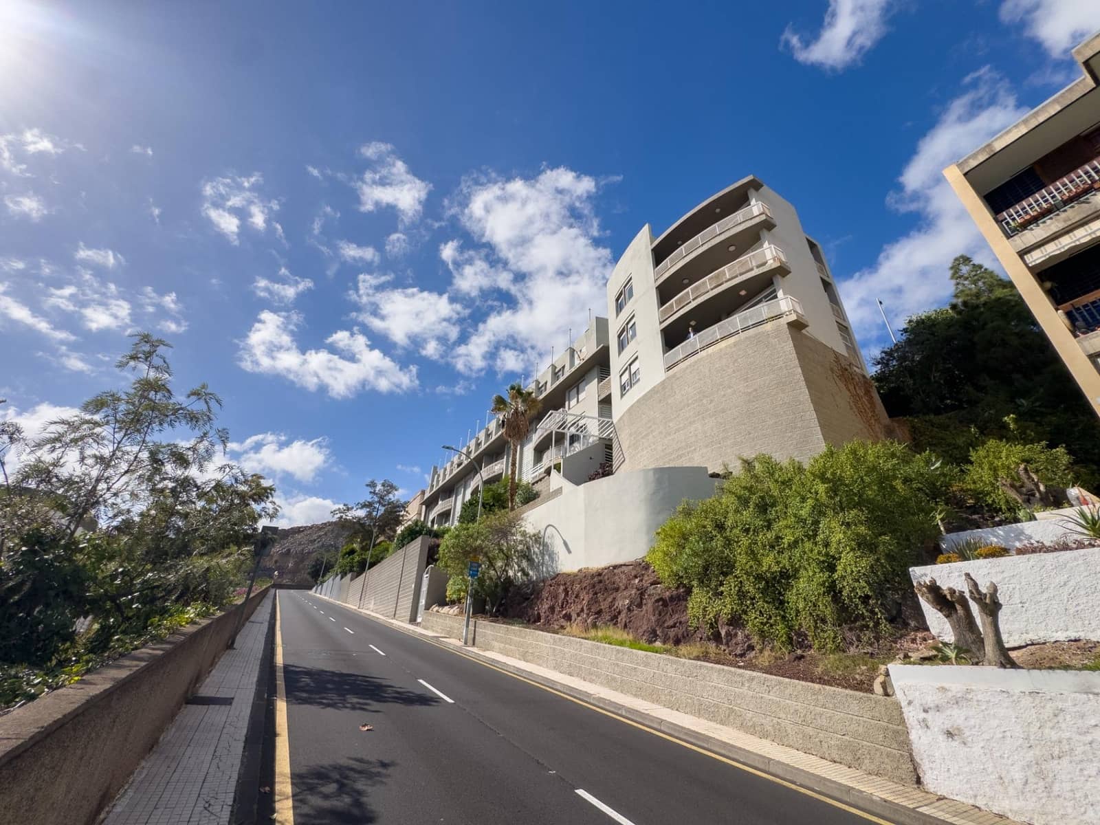 3 bedroom Flat for sale in Santa Cruz de Tenerife with garage - € 395,000 (Ref: 9466159)