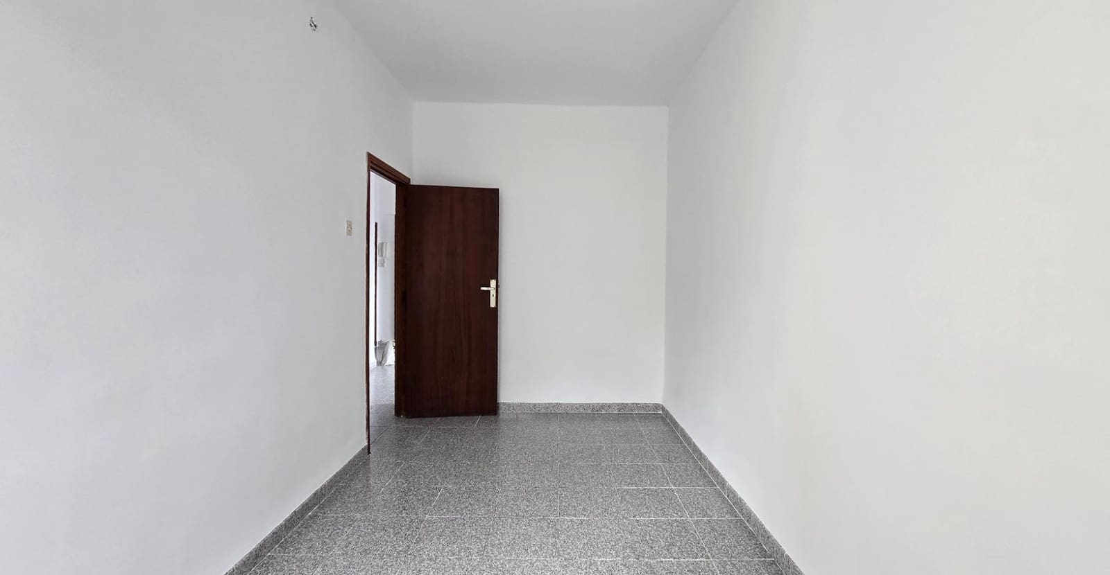 3 bedroom Flat for sale in Santa Cruz de Tenerife - € 150,000 (Ref: 9499025)