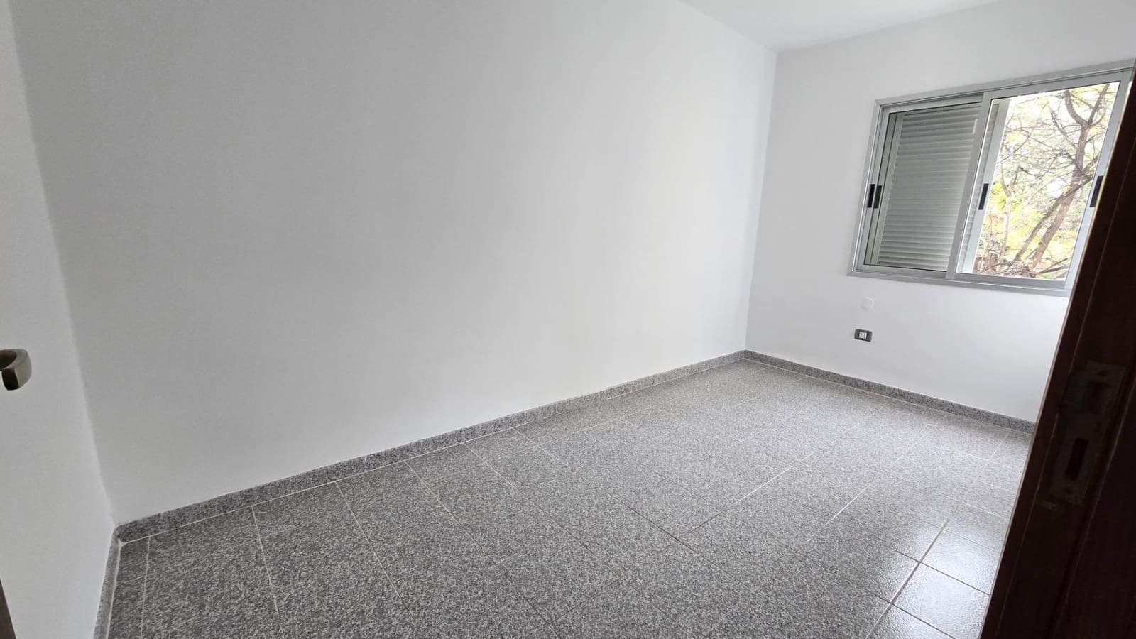 3 bedroom Flat for sale in Santa Cruz de Tenerife - € 150,000 (Ref: 9499025)