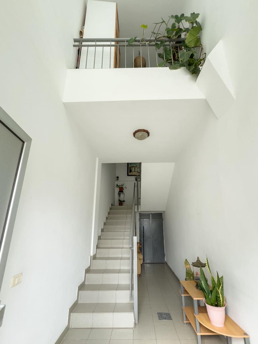 3 soveværelse Rækkehus til salg i Santa Cruz de Tenerife - € 300.000 (Ref: 9543766)