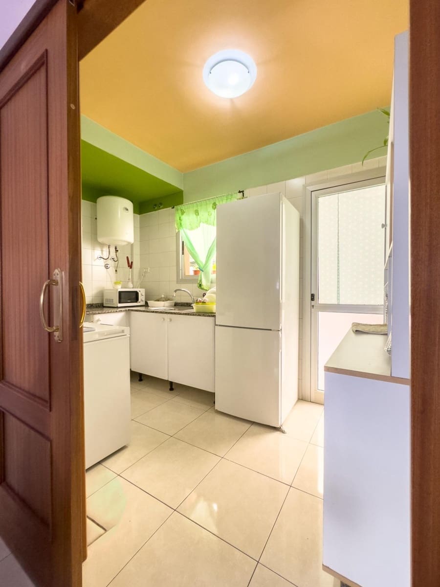 3 soveværelse Rækkehus til salg i Santa Cruz de Tenerife - € 300.000 (Ref: 9543766)