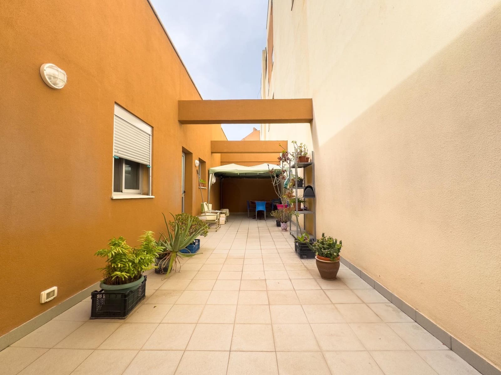 3 soveværelse Rækkehus til salg i Santa Cruz de Tenerife - € 300.000 (Ref: 9543766)