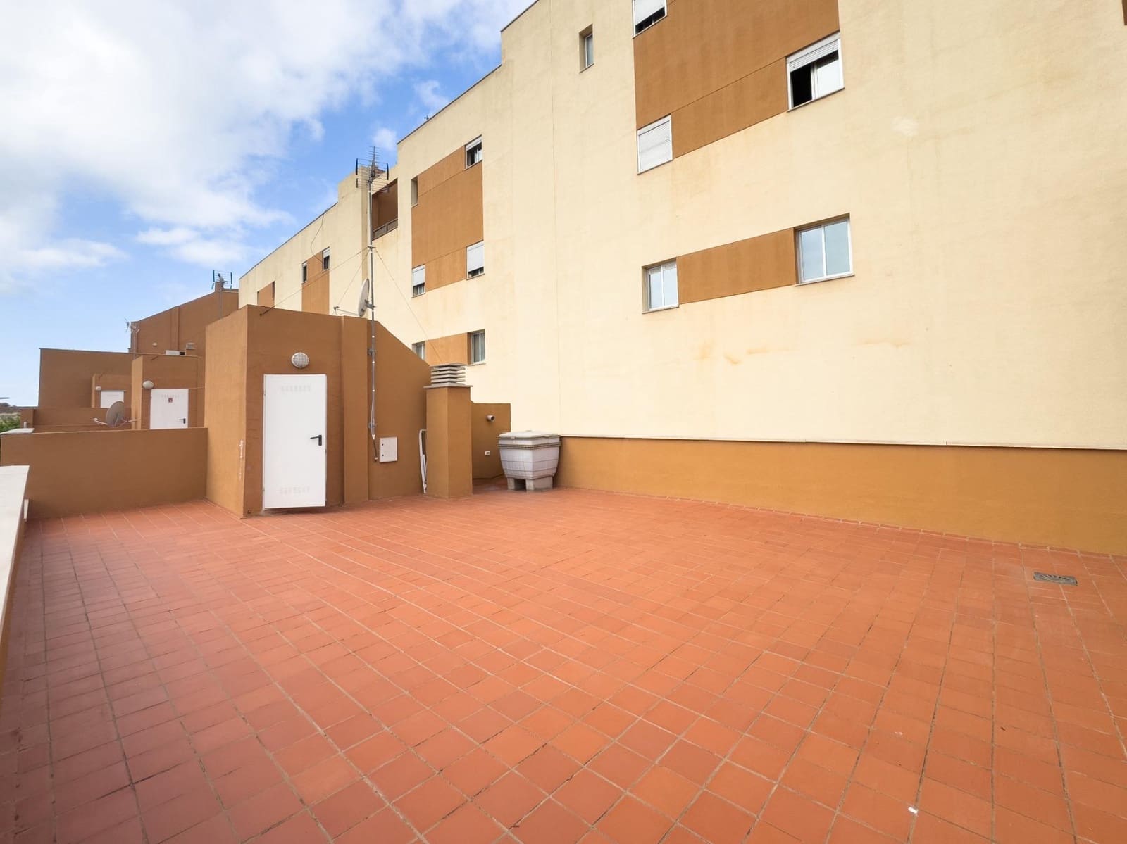 3 soveværelse Rækkehus til salg i Santa Cruz de Tenerife - € 300.000 (Ref: 9543766)